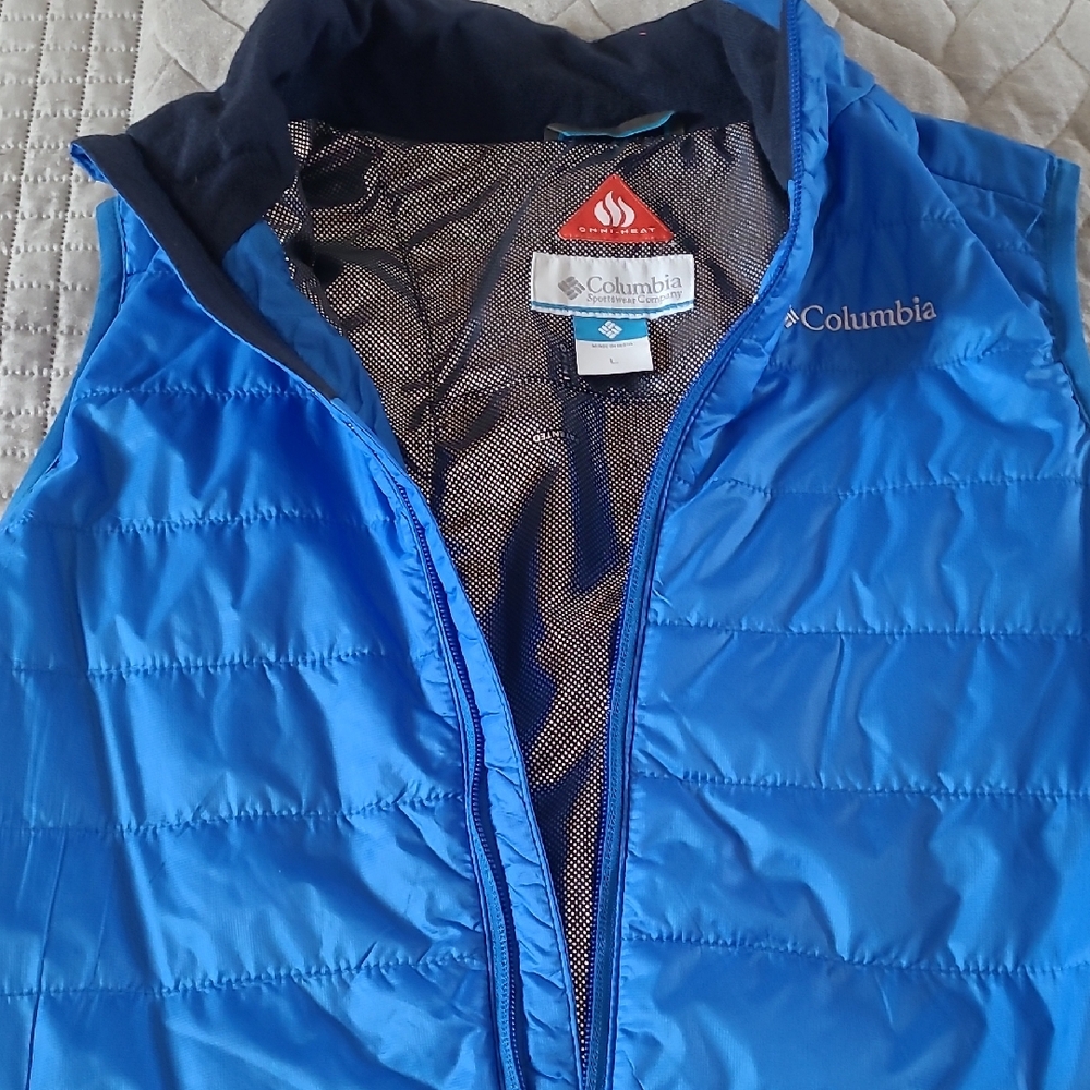 Columbia Vibrant Blue Quilted Vest
